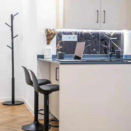 Charm - Stylish 3bd In Centro * Malaga