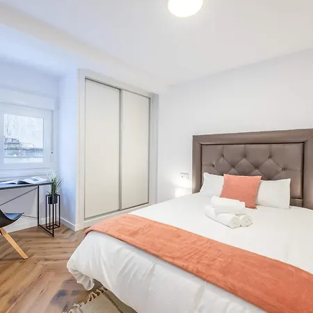 Charm - Stylish 3bd In Centro