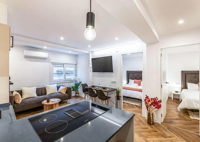 Charm - Stylish 3bd In Centro * Malaga